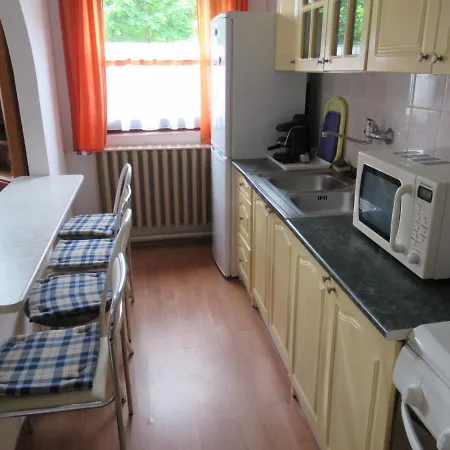 Apartman 2+2 Fo Reszere Holiday home